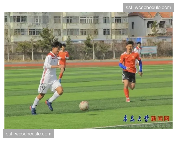 通讯：记录 NCAA DIII 级别一支“学生军”球队的赛季，学业与训练如何平衡