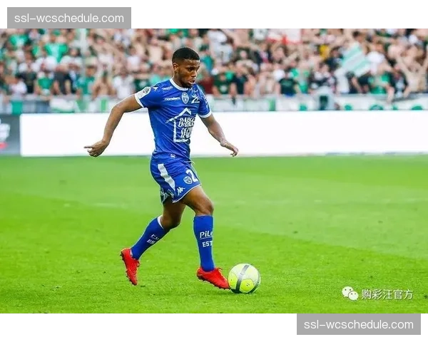 特鲁瓦0-0闷平梅斯，比赛乏善可陈，转换节奏缓慢