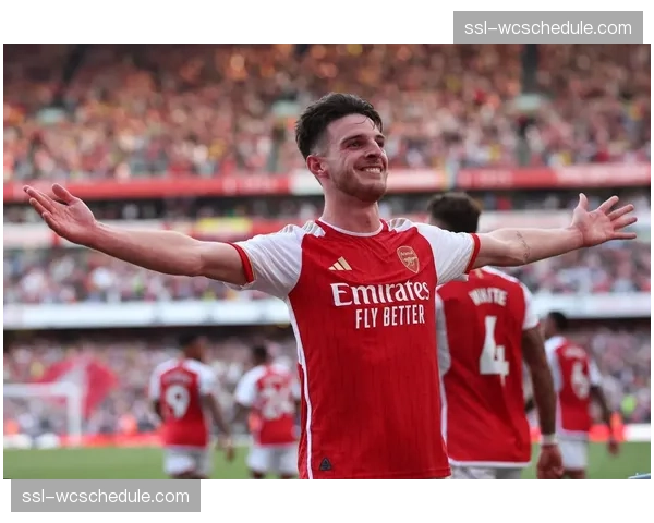 赖斯场均2.8次抢断+8次拦截成阿森纳防守支点，中场阻截区成对手-死亡地带-